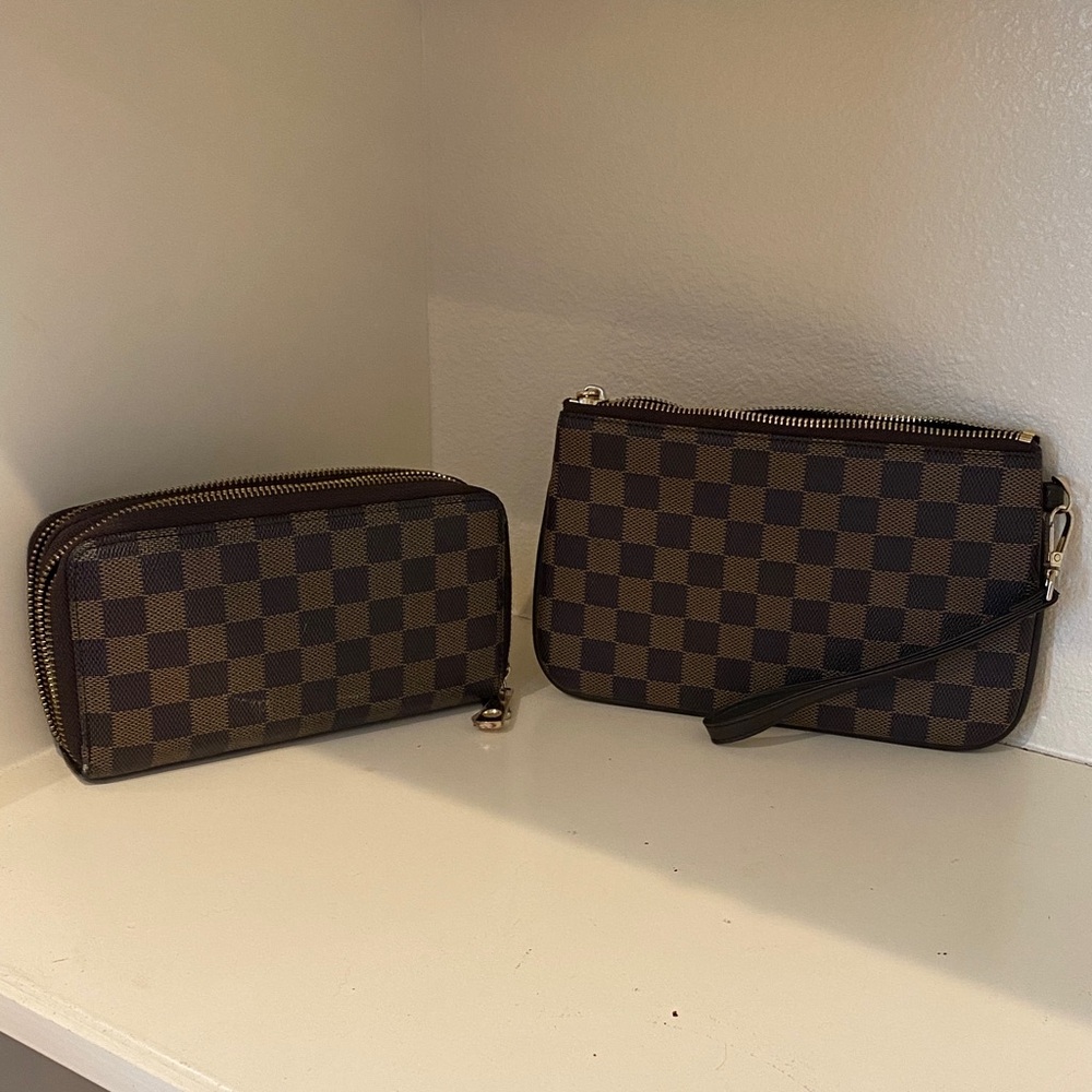 Checkered Brown Wristlet and Clutch Set